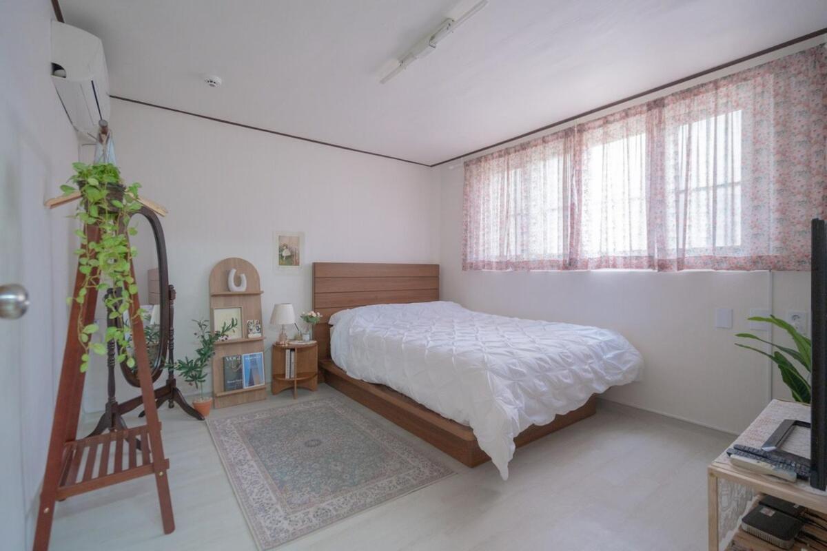 Dunchon Apartment Seoul
